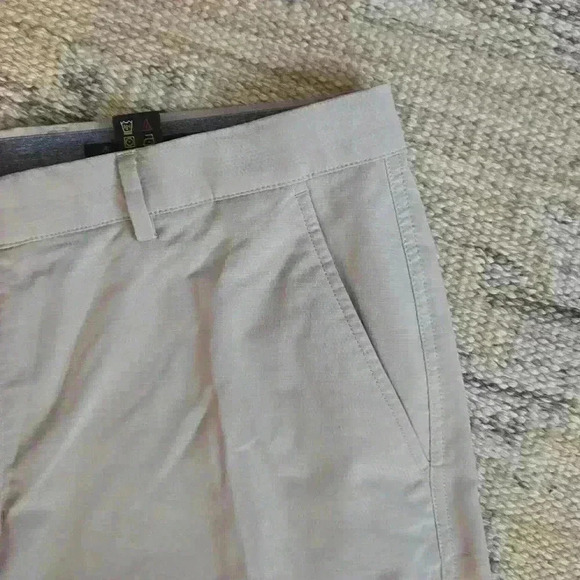 Khaki Greg Norman Short - Picture 3 of 6